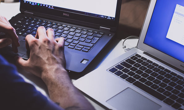 مقایسه پلسک و سی پنل